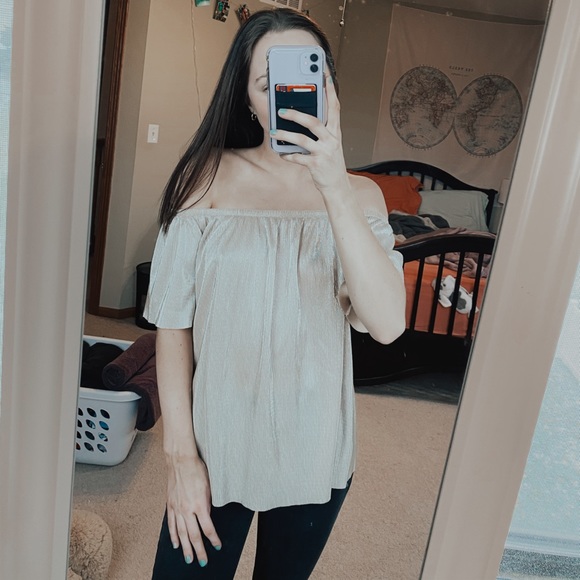 Francescas Shirt - Picture 2 of 2